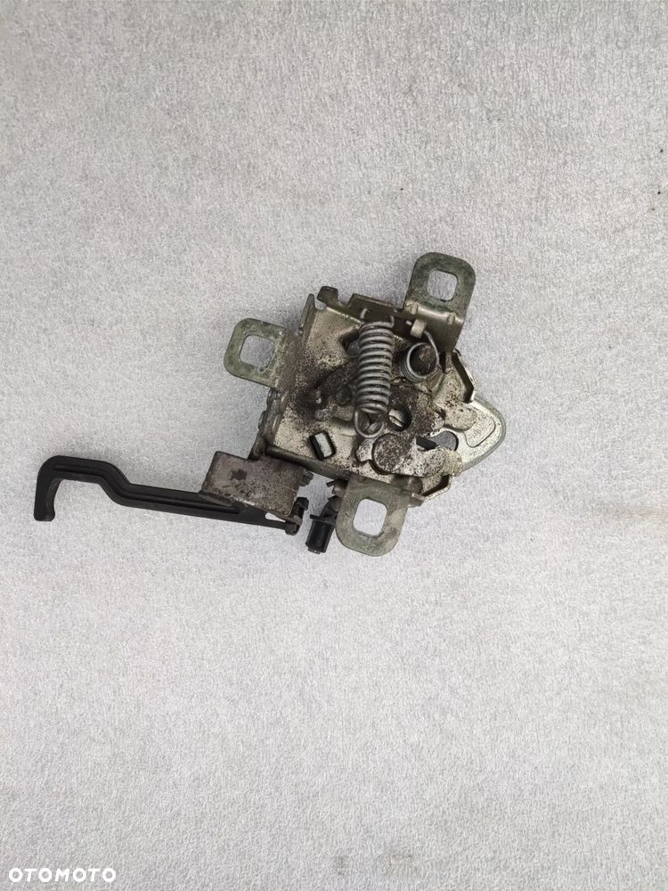 ZAMEK KLAPY DOBLO I LIFT - 2