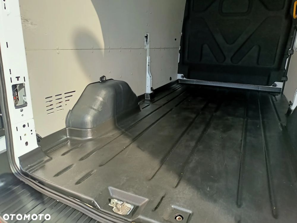 Ford TRANSIT L3H3 - 16