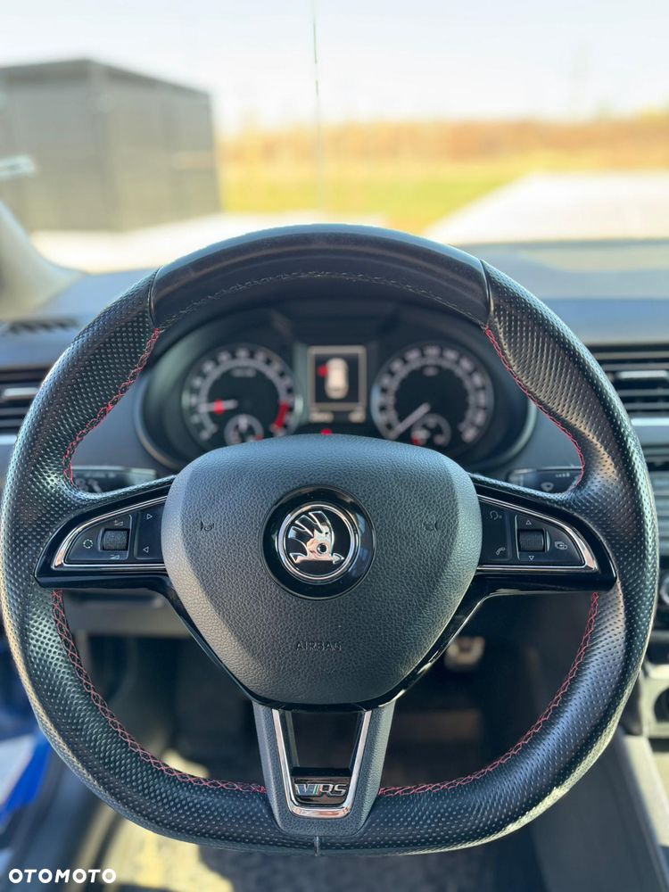 Skoda Octavia 2.0 TDI (Green tec) RS - 25