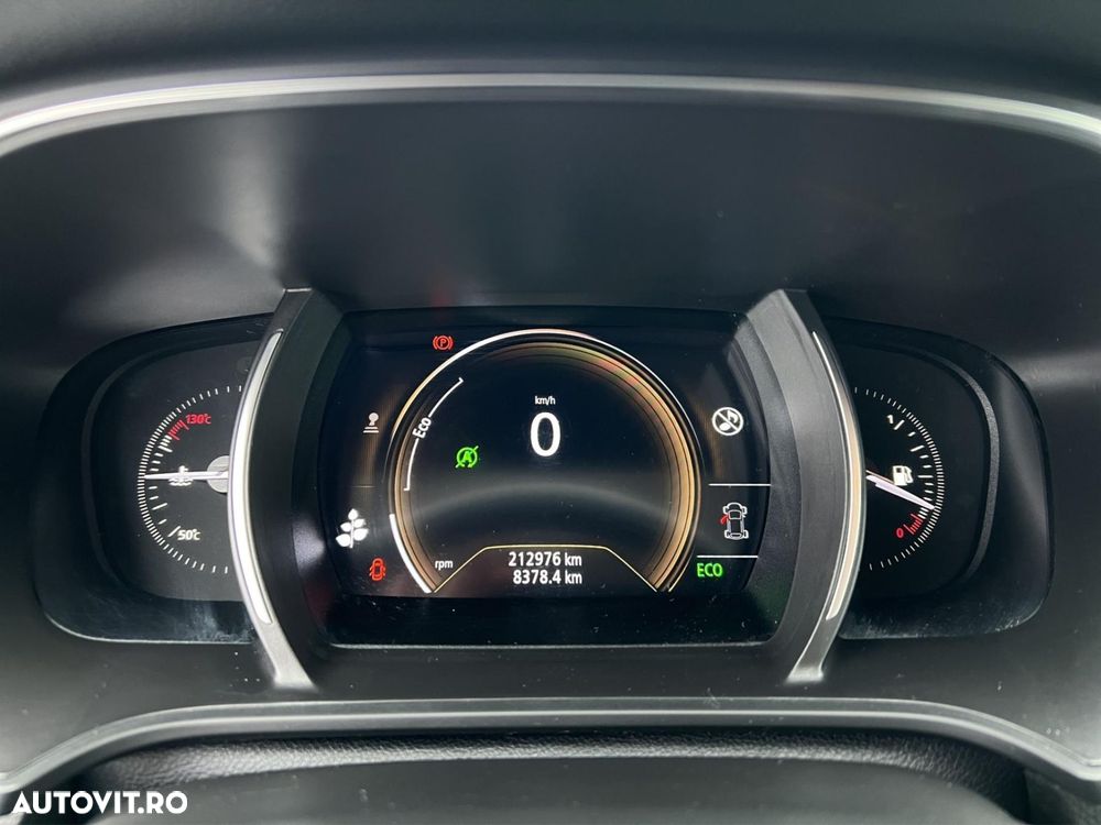 Renault Megane Grandtour TCe 140 GPF LIMITED - 8