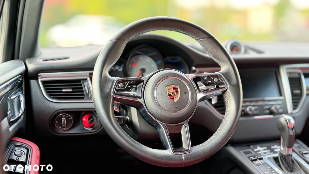 Porsche Macan S - 17