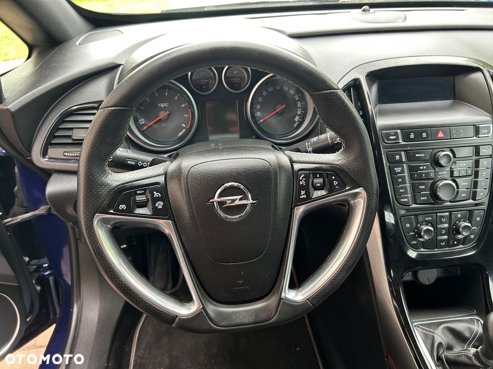 Opel Astra OPC - 12