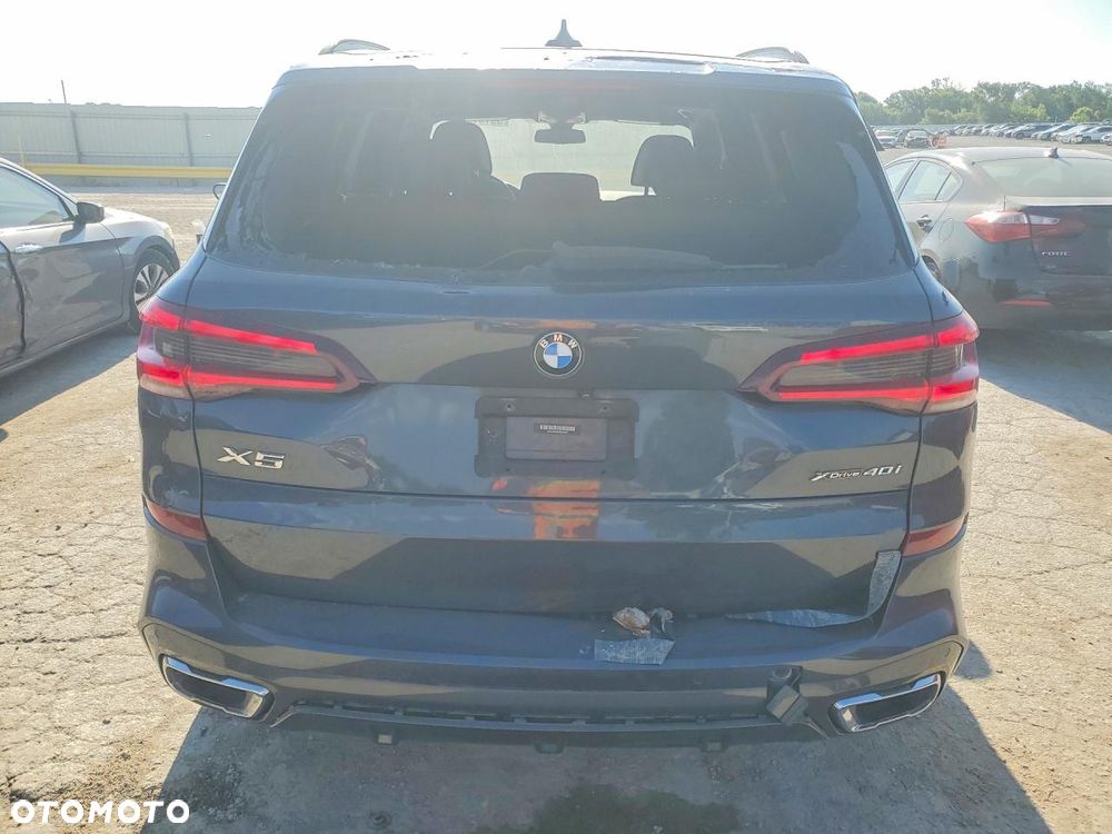 BMW X5 xDrive40i - 6