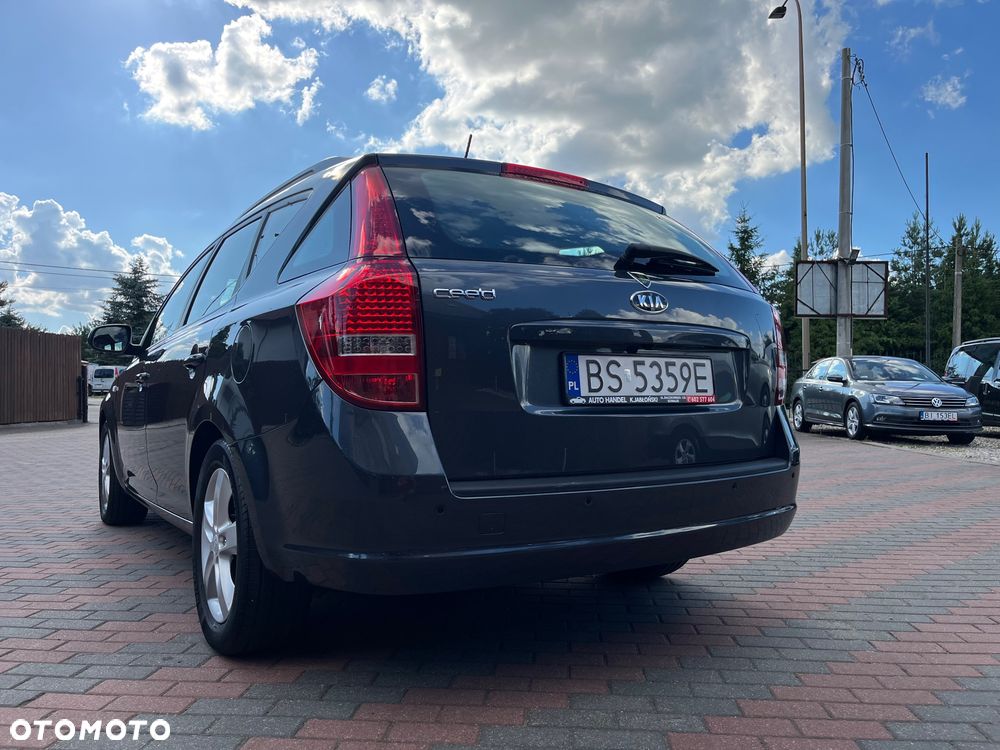 Kia Ceed 1.4 CVVT Attract - 13