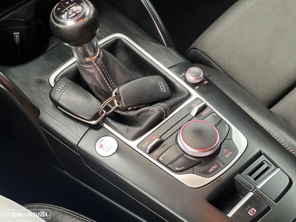 Audi A3 Limousine 1.6 TDI S-line - 15