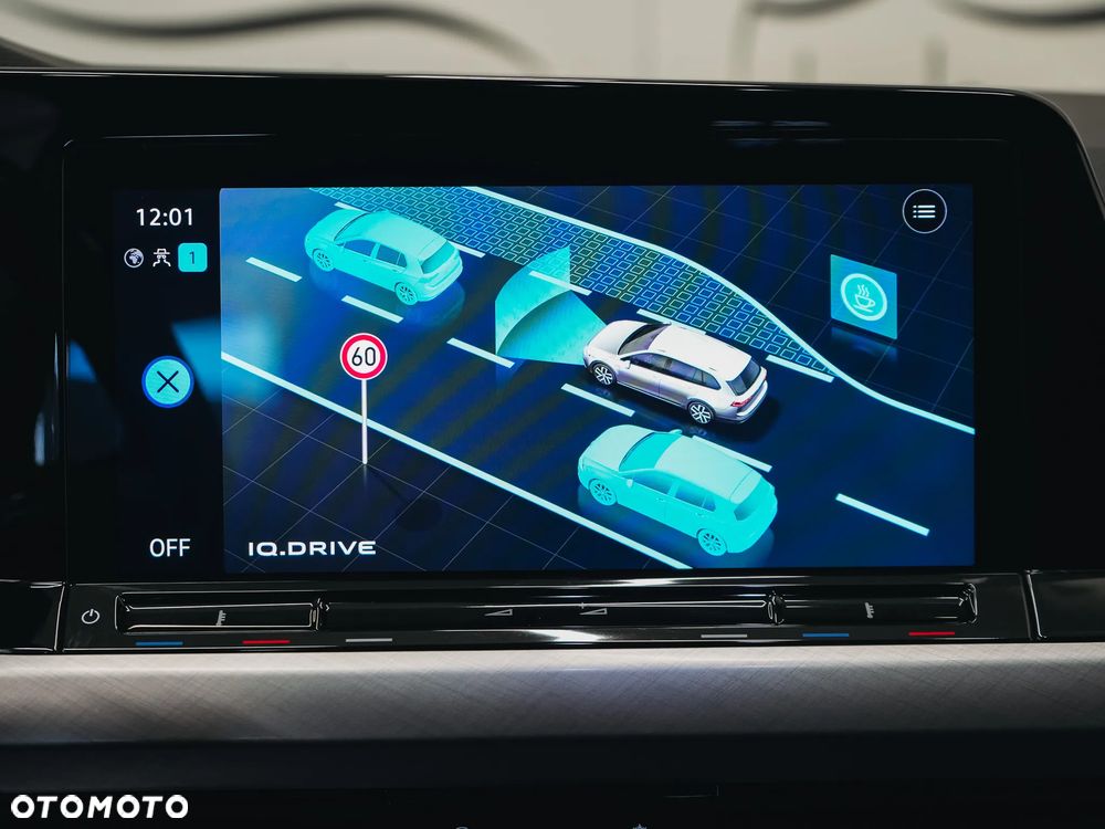 Volkswagen Golf - 25