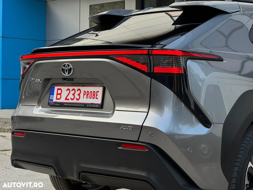 Toyota BZ4X 160 KW AWD (4x4) Luxury - 10