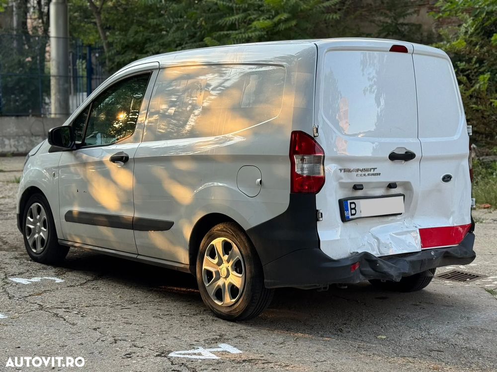 Ford Courier - 4