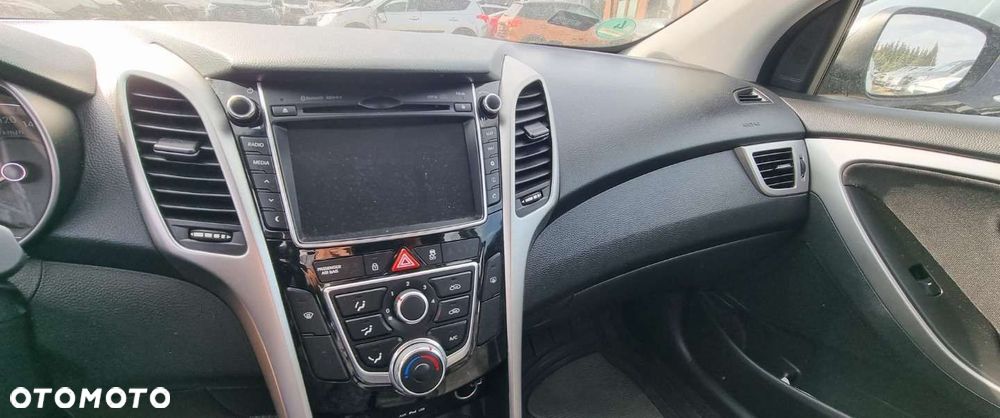 Hyundai i30 - 12