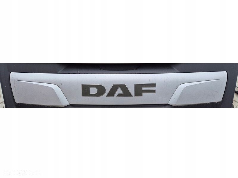 EMBLEMAT ZNACZEK NAPIS LOGO LISTWA MASKI ATRAPY DAF XF 106 EURO 6 LIFT - 1