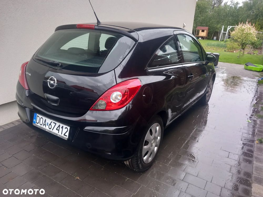 Opel Corsa 1.2 16V Cosmo - 4