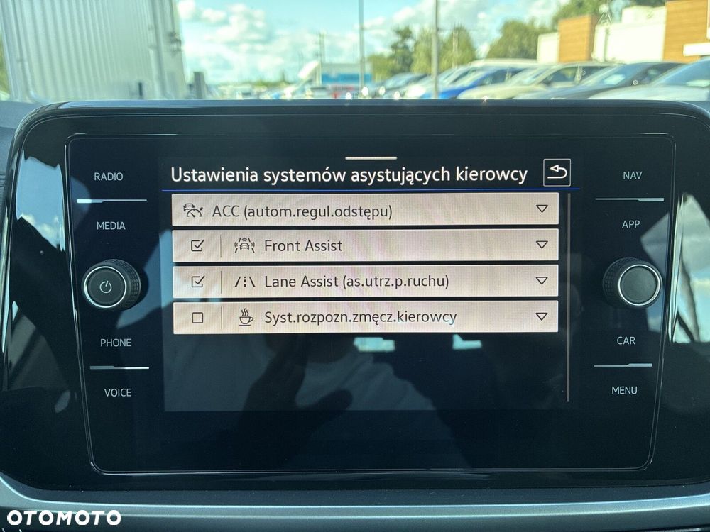 Volkswagen T-Roc - 21