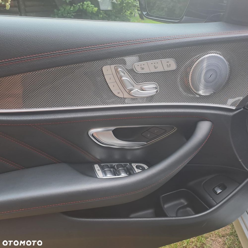 Mercedes-Benz Klasa E AMG 53 4Matic 9G-TRONIC - 34