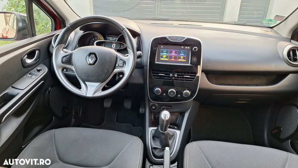 Renault Clio - 12