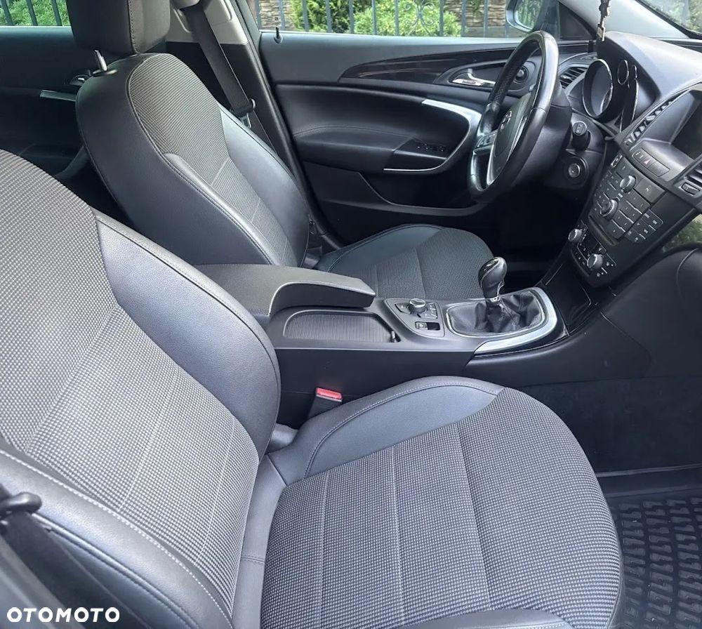 Opel Insignia 1.4 T Cosmo S&S - 23