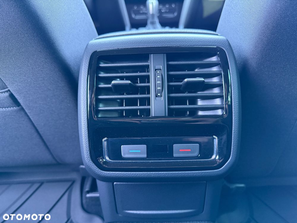 Volkswagen Passat 2.0 TDI (BlueMotion Technology) DSG Comfortline - 15