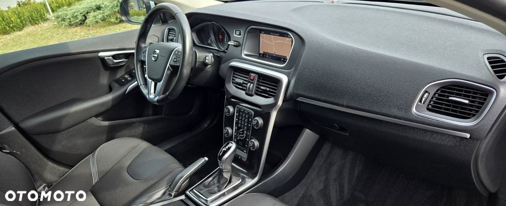 Volvo V40 D2 Geartronic Momentum - 18