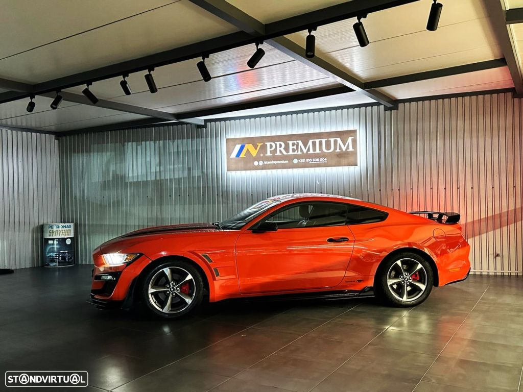 Ford Mustang - 17