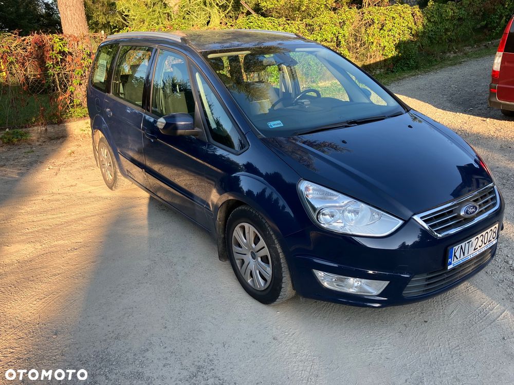 Ford Galaxy 2013 photo 3