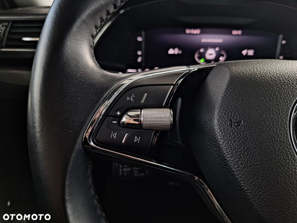 Skoda Superb 2.0 TDI SCR Style DSG - 37