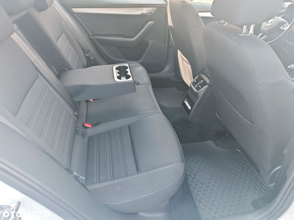 Skoda Octavia 1.5 TSI ACT Business - 7