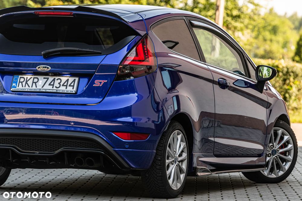 Ford Fiesta 1.6 EcoBoost ST - 18