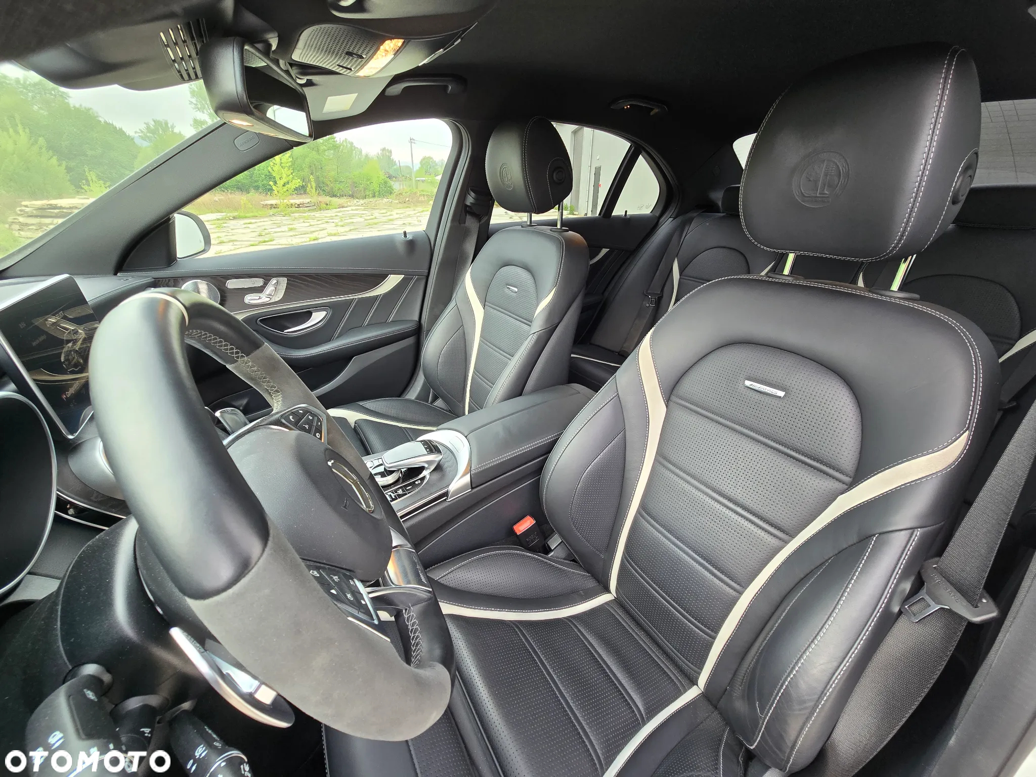 Mercedes-Benz Klasa C AMG 63 S T AMG Speedshift 7G-MCT - 13