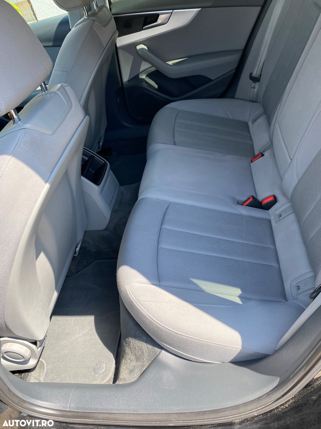 Audi A4 Avant 2.0 TDI S tronic - 22