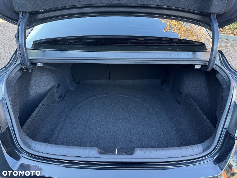 Hyundai Elantra 1.6 Smart - 18