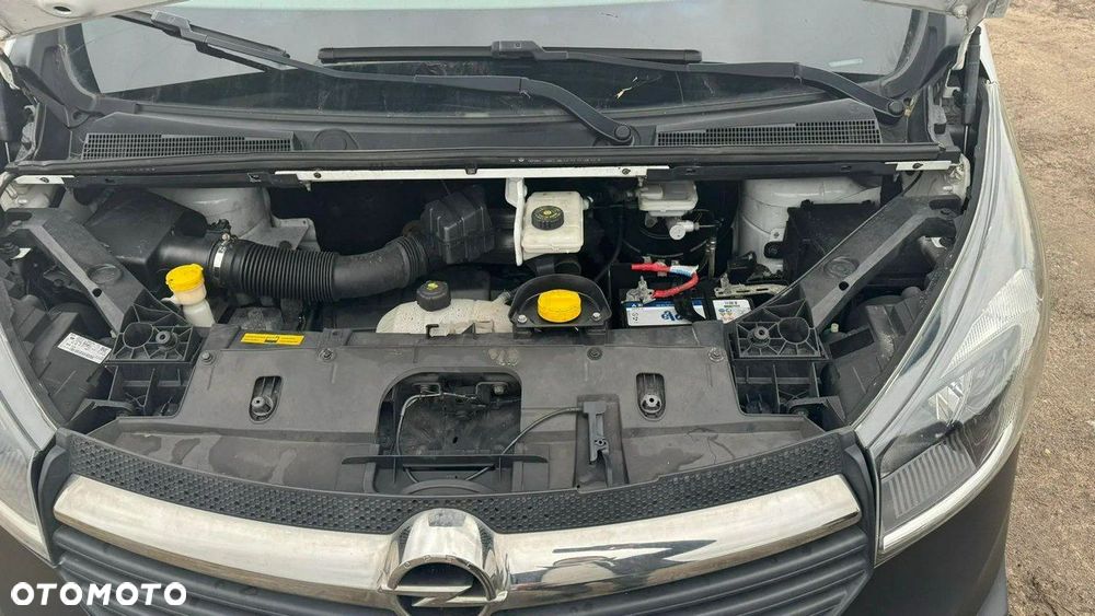 Opel Vivaro - 10