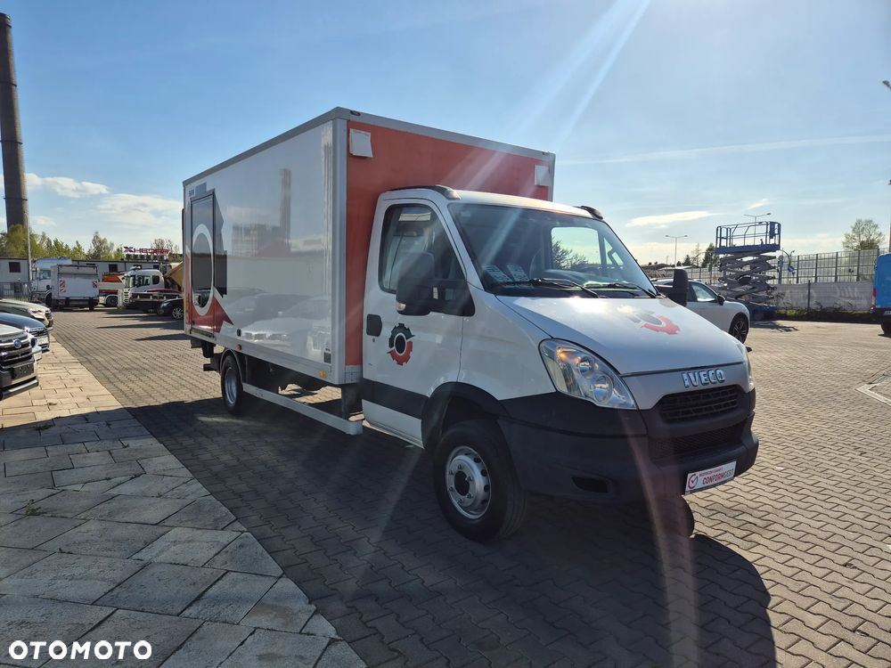 Iveco Daily 65 C 17 / 3.0 SILNIK / KONTENER / WINDA / MOCNY / WEBASTO / MANUAL / NISKI KONTENER / SERWISOWANY / EURO 5 - 4