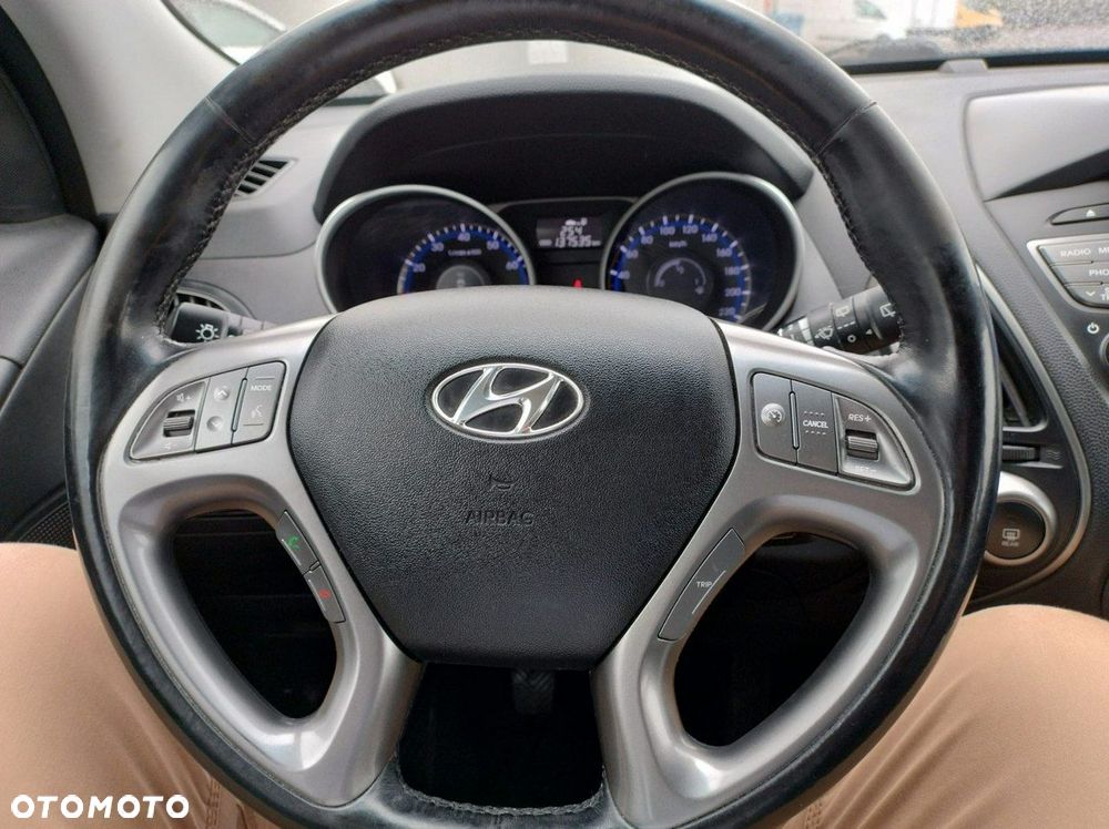 Hyundai ix35 - 14