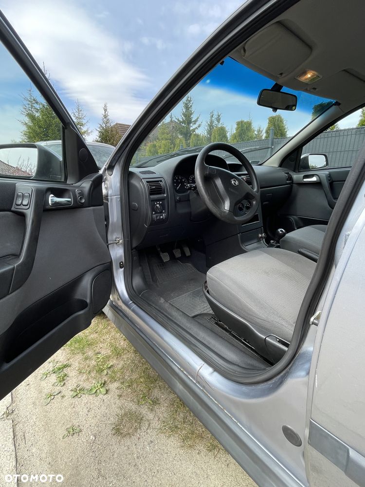 Opel Astra - 12