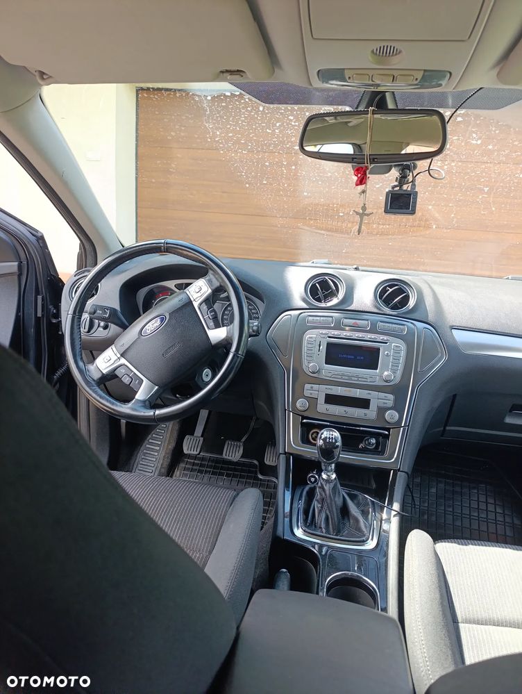 Ford Mondeo 2.0 TDCi Titanium - 18