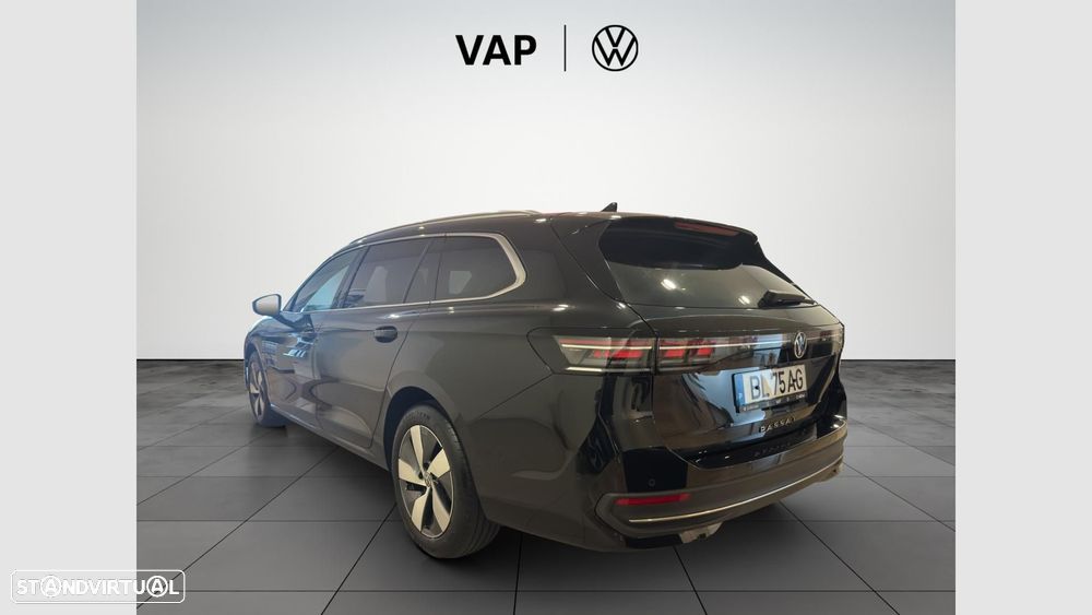 VW Passat Variant 2.0 TDI Business DSG - 4