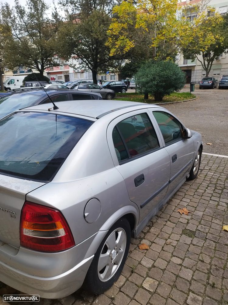 Opel Astra 1.4 Club - 8