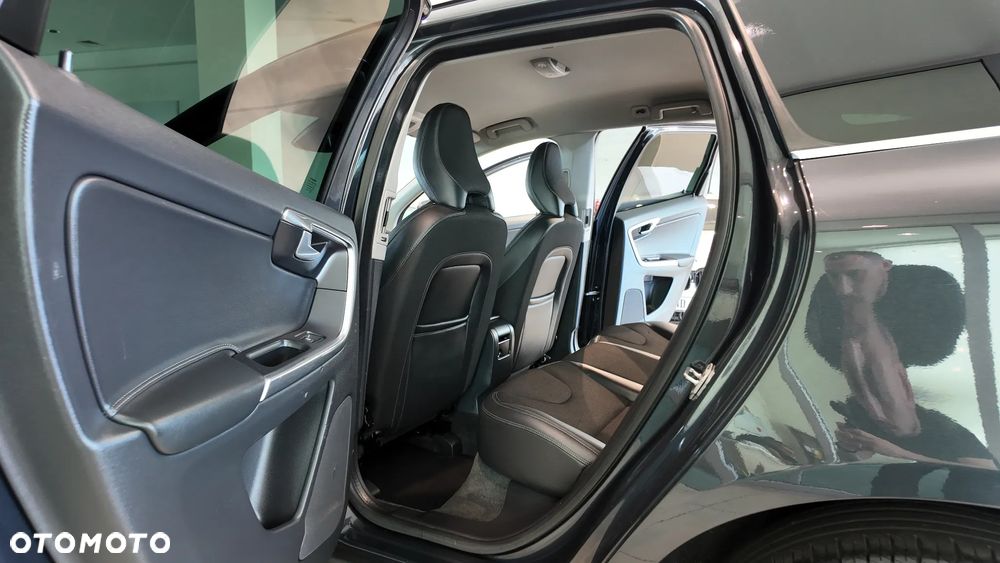 Volvo XC 60 D4 Drive-E Base - 29