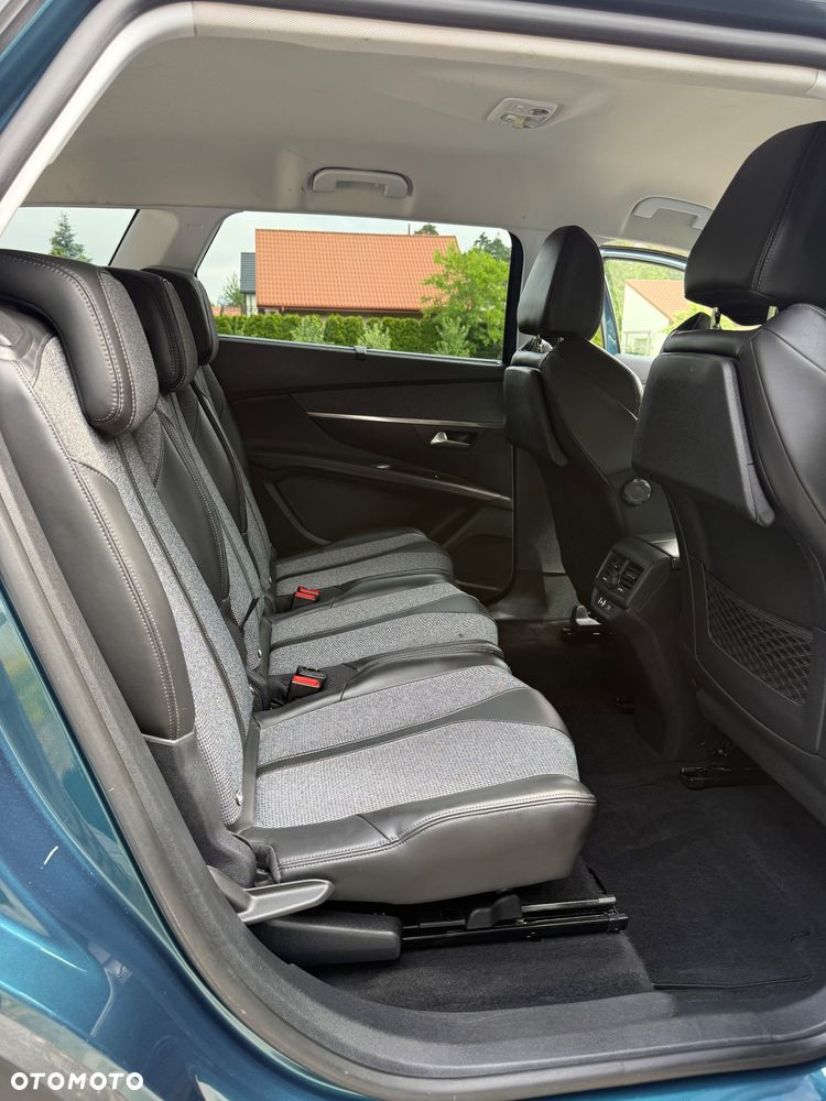 Peugeot 5008 - 23