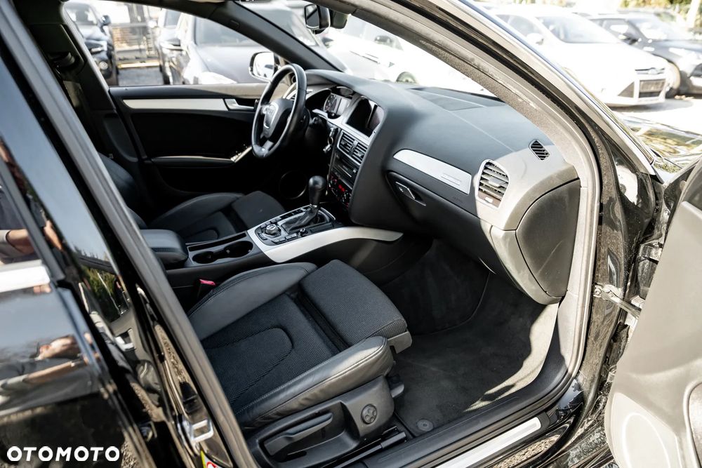 Audi A4 Avant 2.0 TFSI quattro S tronic S line Sportpaket - 24