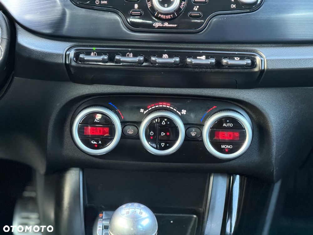 Alfa Romeo Giulietta 1.4 TB MultiAir Distinctive - 39
