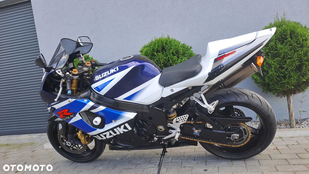 Suzuki GSX-R - 6