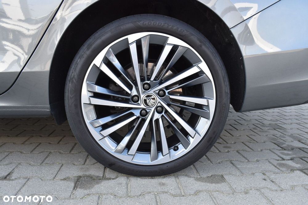 Skoda Superb 2.0 TDI SCR 4x4 L&K DSG - 34