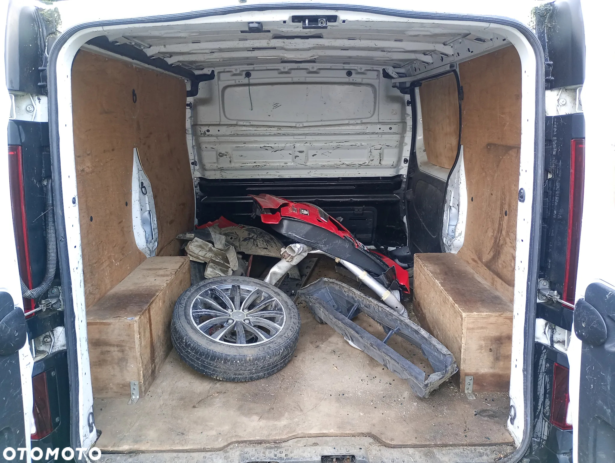 Renault TRAFIC 2018r + 2016r - 30