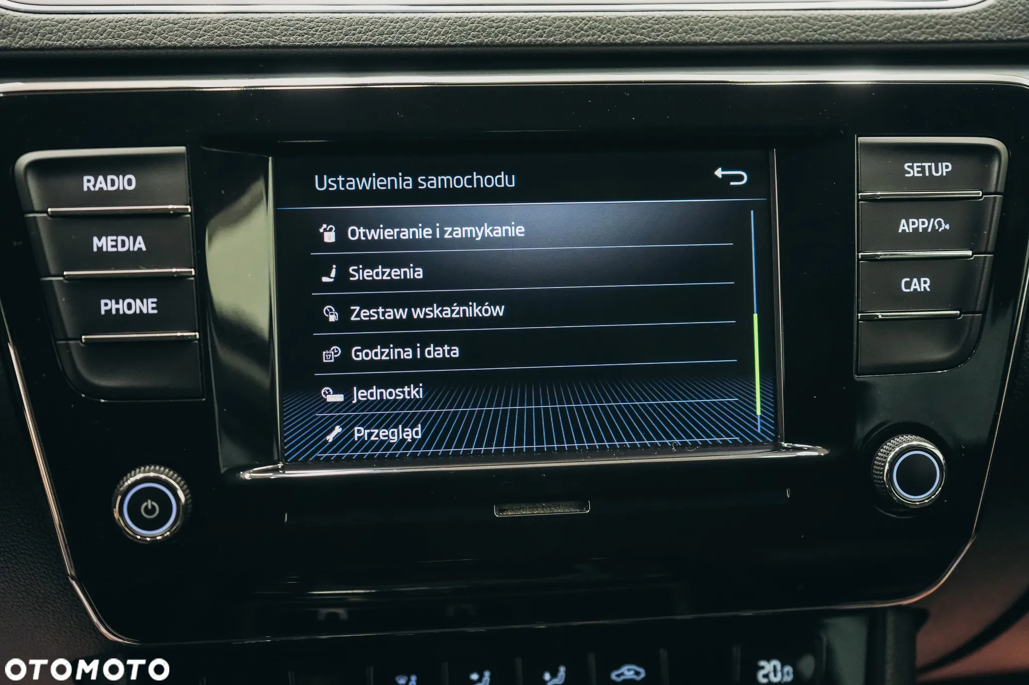 Skoda Superb 2.0 TDI SCR Ambition - 34