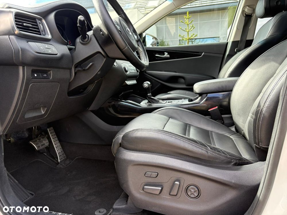 Kia Sorento 2.2 CRDi AWD Edition 7 - 22