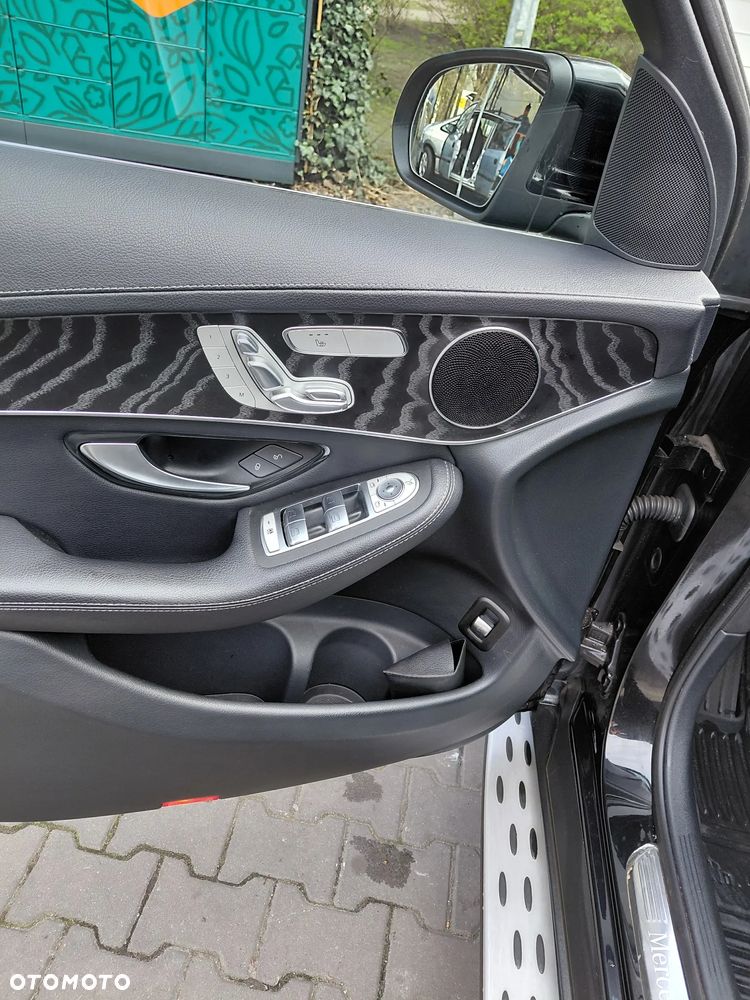 Mercedes-Benz GLC 200 d 4Matic 9G-TRONIC AMG Line - 14