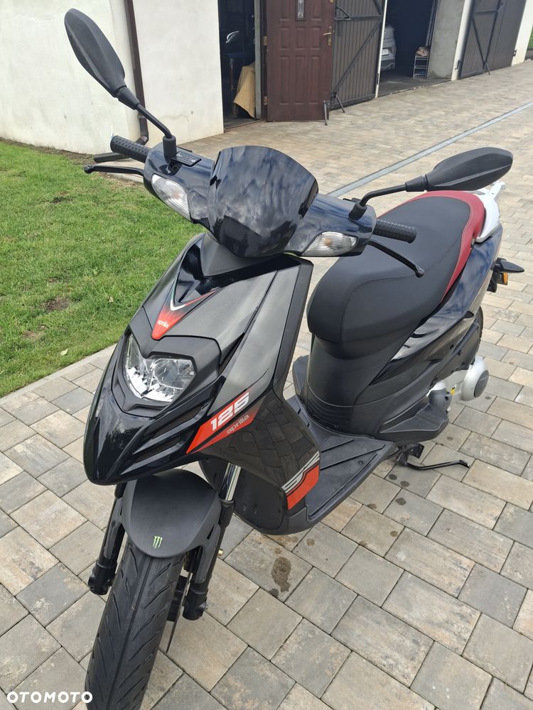 Aprilia SR - 10
