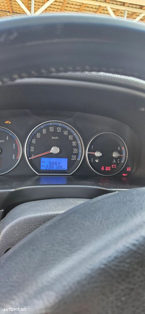 Hyundai Santa Fe 2.2 DSL VGT 5 SEATS 4WD FULL - 9