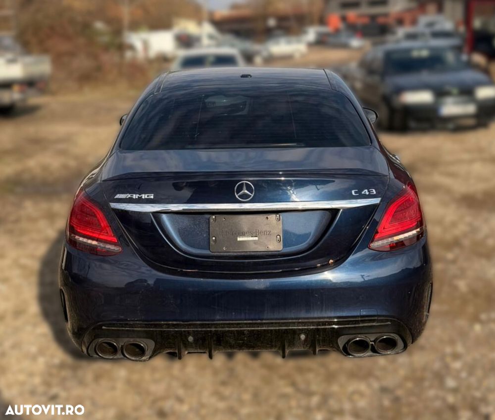 Mercedes-Benz C 43 AMG - 4