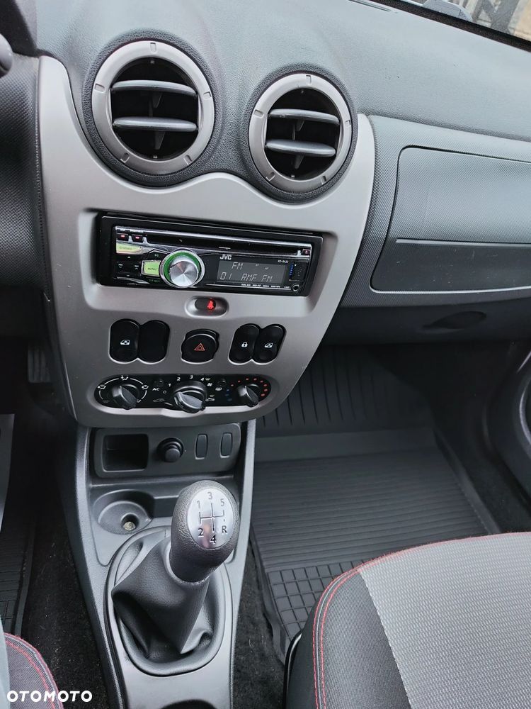 Dacia Duster 1.6 16V 105 4x2 Essentiel - 18